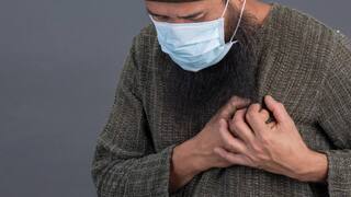 हार्ट अटैक से कितने दिन पहले सिग्नल देने लगता है शरीर, क्या आपने फील किया कभी ऐसा?