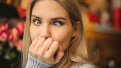 Nail Biting Side Effects : तुम्हालाही नेहमी नखे चावण्याची वाईट सवय आहे का? मग जाणून घ्या त्याचे परिणाम.