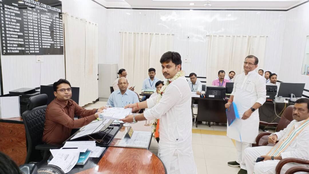 Akash Prasad Singh Nomination: महाराजगंज सीट से आकाश प्रसाद सिंह ने भरा नामांकन, किया ये बड़ा दावा Akash Prasad Singh Filed Nomination from Maharajganj Lok Sabha Seat Gives Big Statement Akash Prasad Singh Nomination: महाराजगंज सीट से आकाश प्रसाद सिंह ने भरा नामांकन, किया ये बड़ा दावा