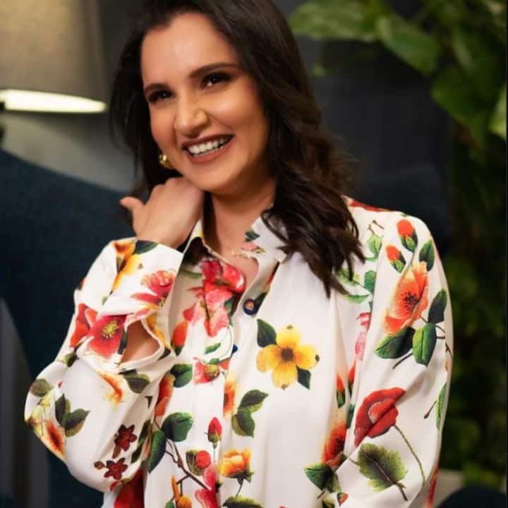 फाइनेंसियल एक्सप्रेस की एक रिपोर्ट के मुताबिक सानिया की नेट वर्थ 216 करोड़ रुपए है. रिपोर्ट्स की मानें तो उनकी सालाना कमाई करीब 25 करोड़ रुपए है. हालांकि इसको लेकर आधिकारिक जानकारी सामने नहीं आई है.