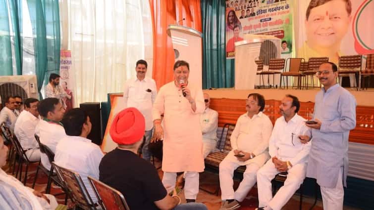 up lok sabha elections 2024 kanpur congress candidate Alok Mishra organized student leaders conference ann UP Lok Sabha Election 2024: कानपुर में बीजेपी को रोकने के लिए आलोक मिश्रा ने बनाया खास प्लान, बनाई नई रणनीति