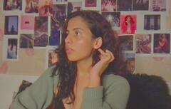 Rhiti Tiwari: राजनीति के साथ और क्या कुछ करती हैं मनोज तिवारी की बेटी रीति तिवारी?