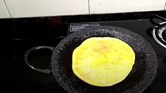 Banana Poli : வாழைப்பத்தில் டேஸ்டியான போலி.. இப்படி செய்தால் சுவை சூப்பரா இருக்கும்!