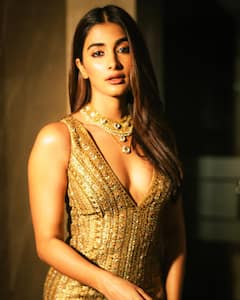 Pooja Hegde :दाक्षिणात्य मनोरंजनसृष्टीसह बॉलिवूड गाजवणारी लोकप्रिय अभिनेत्री पूजा हेगडेचा ग्लॅमरस अंदाज; पाहा फोटो!