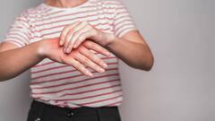 Arthritis Sign: गठिया होने के 3 साल पहले ही शरीर पर दिखने लगते हैं ये लक्षण, स्टडी में हुआ खुलासा