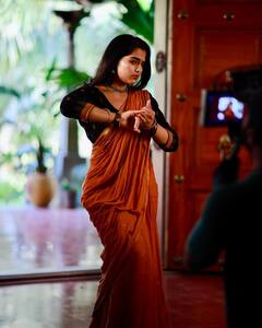 Kavya Kalyanram: కావ్య కళ్యాణ్‌రామ్.. ఈ భంగిమల్లో భలే బాగుంది కదూ!