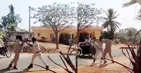 Police Constables Fighting at Anantapur | నడిరోడ్డుపై ఫైటింగ్ కు దిగిన పోలీసులు | ABP Desam