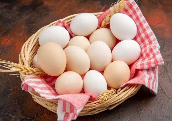 ਅੰਡੇ ਵਿੱਚ ਪ੍ਰੋਟੀਨ, ਬਾਇਓਟਿਨ ਅਤੇ ਆਇਰਨ ਹੁੰਦਾ ਹੈ, ਜੋ ਵਾਲਾਂ ਲਈ ਬਹੁਤ ਫਾਇਦੇਮੰਦ ਮੰਨਿਆ ਜਾਂਦਾ ਹੈ।
