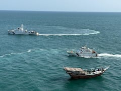 Indian Coast Guard: भारत के समंदर में पकड़ा गया ईरानी जहाज, केरल के तट पर लगा रहा था चक्कर, जानें मामला