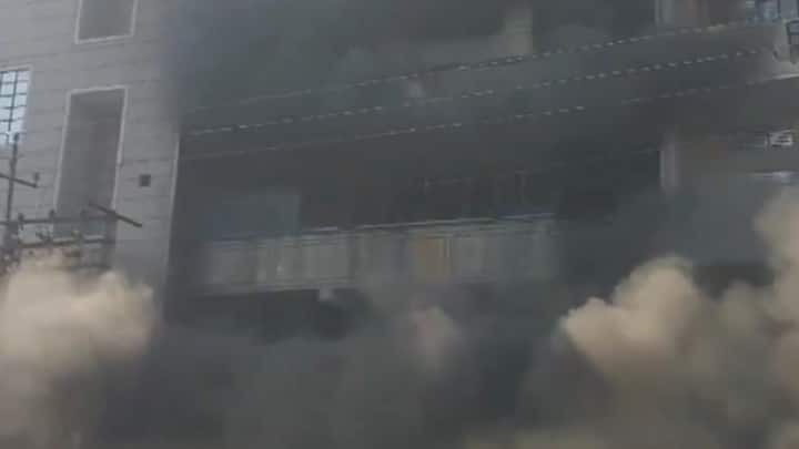 Fire Breaks Out At Plastic Factory In Delhi Narela Industrial Area 30 Fire Tenders Work To Douse Flames Caught On Camera: Massive Fire Erupts At Plastic Factory In Industrial Area At Delhi's Narela