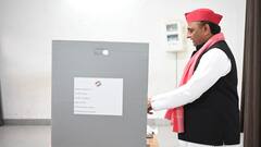 यूपी में तीसरे चरण का मतदान आज, सैफई में अखिलेश-डिंपल ने किया वोट, अदिति भी पहुंचीं साथ