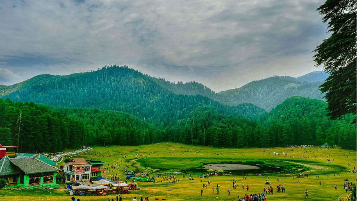 Travel : 'इथली' गुलाबी हवा वेड लावेल तुम्हाला! मे-जूनमध्ये भारतात स्वित्झर्लंडचा आनंद घ्यायचाय? हनिमूनसाठी बेस्ट डेस्टिनेशन जाणून घ्या