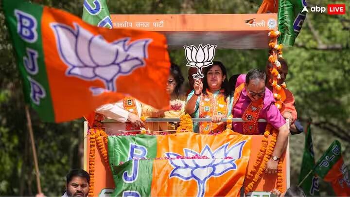 પૂર્વ કેન્દ્રીય મંત્રી અને ભાજપના દિવંગત નેતા સુષ્મા સ્વરાજની પુત્રી બાંસુરી સ્વરાજ પાસે 19 કરોડ રૂપિયાની સંપત્તિ છે અને તેમનું નામ આ યાદીમાં ત્રીજા સ્થાને છે. તેની પાસે મર્સિડીઝ બેન્ઝ કાર છે, જે તેણે 2023માં ખરીદી હતી.