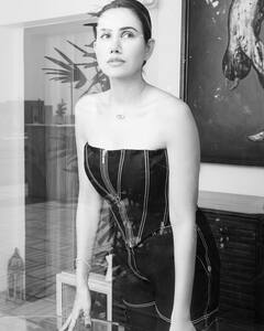 sonali sehgal: એક્ટ્રેસ સોનાલીએ બ્લેક આઉટફિટમાં શેર કરી શાનદાર તસવીરો