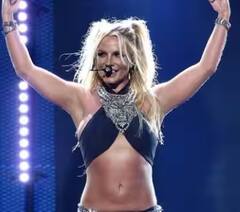 Celebrity: લગ્નના 55 દિવસમાં તલાક, બીજા લગ્ન ત્રણ વર્ષ ચાલ્યા, ત્રીજા લગ્ન પણ નિષ્ફળ, આવી રહી આ હૉટ સિંગરની લાઇફ