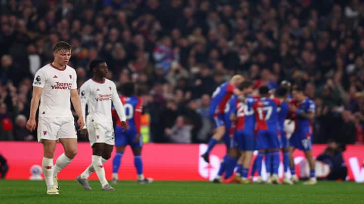 Crystal Palace ran riot over Manchester United in their Premier League 2023/24 fixture, as the Eagles won 4-0 at the Selhurst Park and here are the key moments from the fixture. Read below.
