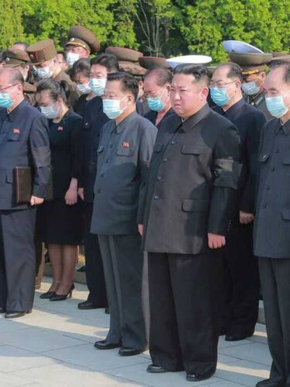 किम जोंग क्यों पहनते हैं ये चौड़ी वाली पैंट?