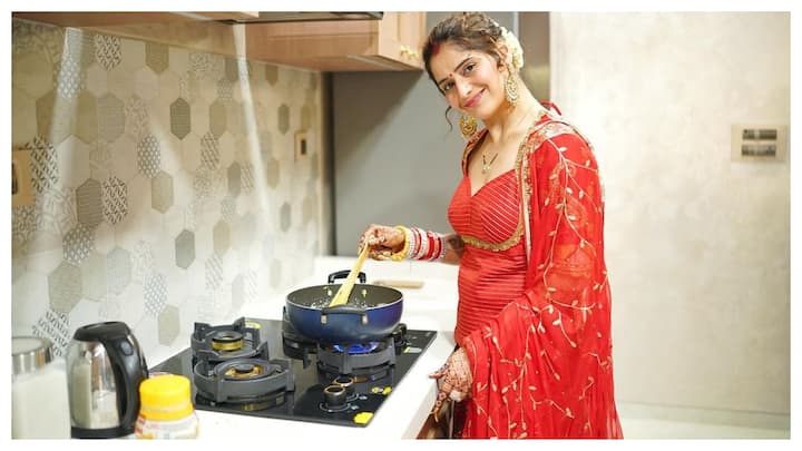 Television actress Arti Singh, who recently tied the knot with businessman Dipak Chauhan, on Tuesday gave a peek into her 'pehli rasoi', which is full of sweetness and love.