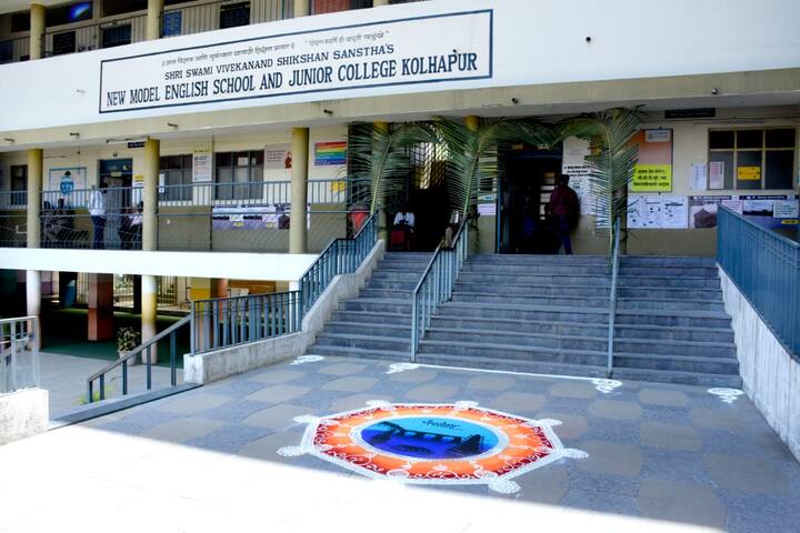 कोल्हापूर महानरपालिका क्षेत्रातील न्यू मॉडेल इंग्लिश स्कूल येथे निवडणूक आयोगाच्या सूचनेनुसार पंचगंगा नदी थीम घेण्यात आली आहे.