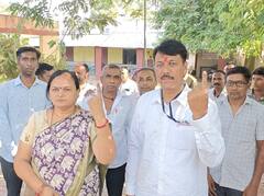 Lok Sabha Elections 2024: ગુજરાત કોંગ્રેસના આ દિગ્ગજોએ કર્યો મતાધિકારનો ઉપયોગ, જુઓ તસવીરો