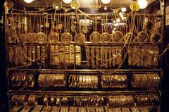 Gold Silver Price: અખાત્રીજ પહેલા સોનાનાં ભાવમાં કડાકો, જાણો આજે 10 ગ્રામ સોનું કેટલું સસ્તું થયું