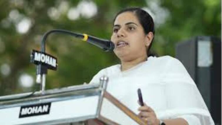 Kerala Mayor Driver Row Police Imposes Non Bailable Charges On Arya Rajendran Kerala Mayor: 