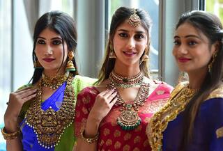 Akshaya Tritiya 2024: অক্ষয় তৃতীয়ার দিনে কোন সময় সোনা কেনা শুভ, জেনে নিন আপনার শহরের টাইমিং