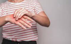 Arthritis Sign: ਗਠੀਆ ਹੋਣ ਤੋਂ 3 ਸਾਲ ਪਹਿਲਾਂ ਸਰੀਰ 'ਚ ਨਜ਼ਰ ਆਉਣ ਲੱਗ ਜਾਂਦੇ ਆਹ ਲੱਛਣ, ਰਿਸਰਚ 'ਚ ਹੋਇਆ ਹੈਰਾਨੀਜਨਕ ਖੁਲਾਸਾ