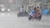 Weather : जोरदार अवकाळी पावसाची हजेरी, बंगळुरुमध्ये पावसाचा यलो अलर्ट