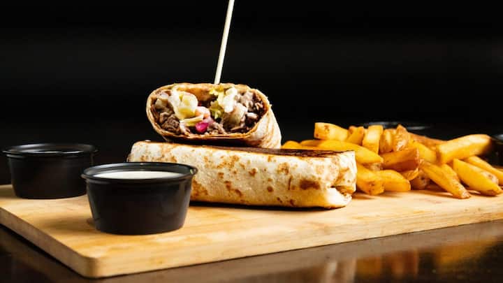 Why Shawarma is turning toxic for foodies Mumbai man dies after eating chicken Why Shawarma Turns Toxic For Foodies — Mumbai 19-Year-Old Not The First Victim