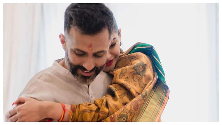 As they complete six years of marital bliss, actress Sonam Kapoor penned a heart-warming note for her husband Anand Ahuja and even shared some unseen pictures featuring the couple and their son Vayu.