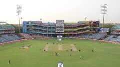 दिल्ली: स्टेडियम में मैच के दौरान लगे 'जीतेगी दिल्ली, जीतेगा केजरीवाल' के नारे