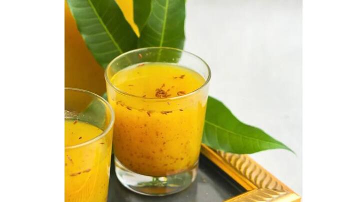 In summer, mango juice not only cools the body but also helps in protecting from heat stroke.  Be it adults or children, everyone likes the taste of mango juice.  Making this recipe is also very easy.  Let us know about the easy recipe of making mango leaves at home.