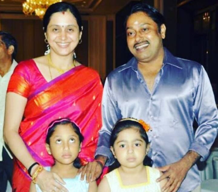 இயக்குநர் ராஜகுமாரனின் பல படங்களில் தேவயானி கதாநாயகியாக நடித்துள்ளார். குடும்பத்தின் எதிர்ப்பை மீறி ராஜகுமாரனை தேவயானி 2001 ஆம் ஆண்டு திருமணம் செய்து கொண்டார்.