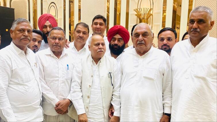 Haryana Political Crisis Why independent MLAs leave Nayab Singh Saini government and reason of support to Congress Haryana: हरियाणा में तीन निर्दलीय विधायकों ने क्यों छोड़ा सैनी सरकार का साथ? कांग्रेस को समर्थन देने की खुद बताई वजह