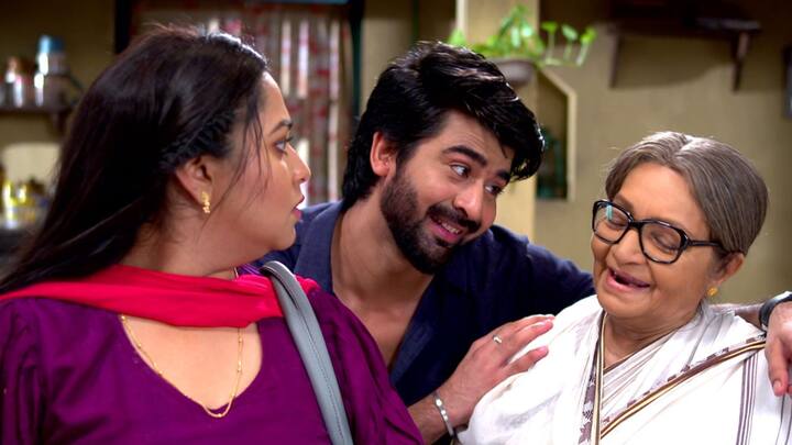 নিমেষে খবর ছড়িয়ে যায় হরিপুরের সব ঘরে, যাকে বলে একেবারে চালে-ডালে মিলে খিচুড়ি।