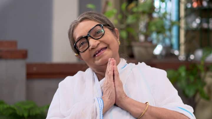 সোহাগের অসুস্থতার কিছু লক্ষণ দেখে তার ঠাকুমা আন্দাজ করে সোহাগ কি সন্তানসম্ভবা? সোহাগের মাথায় বজ্রাঘাত!