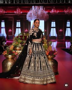 काळ्या लेहेंग्यात सोनाक्षी सिन्हाने वेधलं लक्ष, अभिनेत्रीच्या सुंदर लूकने चाहते झाले घायाळ!