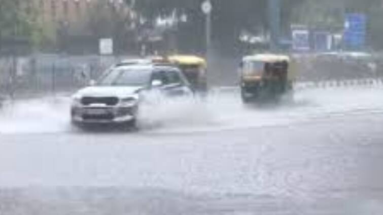 Chance of Heavy Rain in 8 Districts Today Tenkasi, Covai, Nilgiri, tirupur TN Weather: தமிழகத்தில் இன்று 8 மாவட்டங்களில் கன மழைக்கு வாய்ப்பு - அடுத்த 7 தினங்களுக்கான வானிலை அப்டேட்!