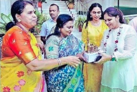 Tamilisai: తెలంగాణ మాజీ గవర్నర్ తమిళిసైపై ఈసీకి బీఆర్ఎస్ ఫిర్యాదు, ఎందుకంటే!