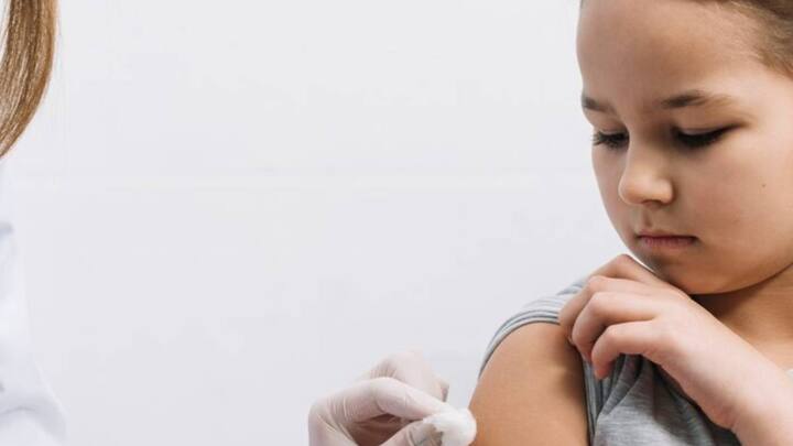 थैलेसीमिया के लक्षण बच्चों में पैदा होते ही दिख जाते हैं. इस बीमारी का कोई ऐसा इलाज नहीं है कि आप इसे पूरी तरह खत्म कर सकते हैं. लेकिन आपको कुछ बात का खास ख्याल रखना होगा.