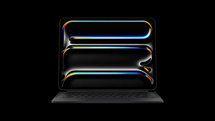 iPad Air 12MP का सिंगल रियर कैमरा और टच आईडी सपोर्ट के साथ आता है. इसके अलावा iPad Air Pro के पिछले हिस्से में 12MP का एक प्राइमरी कैमरा दिया गया है, जिसका अपर्चर f/1.8 है. इसमें 4K ProRes Video, LiDaR स्कैनर और एडेप्टिव ट्रू टन फ्लैश फीचर दिया गया है.