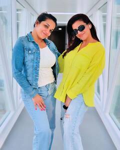 Akshara Singh Shares Pictures With 'Travel Partner Of The Day' Monalisa