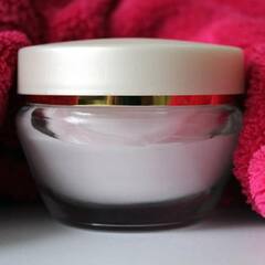 ਗੋਰੇ ਰੰਗ ਵਾਲੀਆਂ ਕਰੀਮਾਂ ਕਾਰਨ ਹੋ ਰਿਹਾ ਸਰੀਰ ਖਰਾਬ! ਸਿੱਧਾ ਇਹਨਾਂ ਅੰਗਾਂ 'ਤੇ ਪੈ ਰਿਹਾ ਅਸਰ