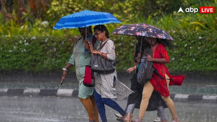 Maharashtra Weather Today: महाराष्ट्र में लोगों को गर्मी से राहत मिलने वाली है. मौसम विभाग ने राज्य के कई इलाकों में बारिश की संभावना जताई है.