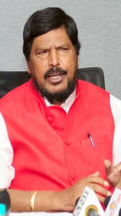 Election 2024: 'दक्षिण भारतीय लोगों को अफ्रीकन बताना ठीक नहीं है...'- Athawale | Shorts