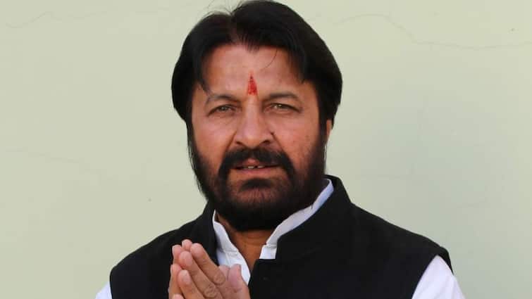 Mandsaur Congress Candidate Dileep Singh Gurjar Claims BJP Will not win Lok sabha Elections on PM Modi Face Again ANN 'मोदी के नाम पर घर बैठे 2 बार जीत गए, लेकिन इस बार...' मंदसौर कांग्रेस उम्मीदवार का बड़ा बयान