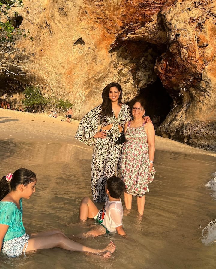 Fans are drooling over Shweta's gorgeous pictures that are giving ultimate vacation files. (All Image Source: Shweta Tiwari/Instagram.)