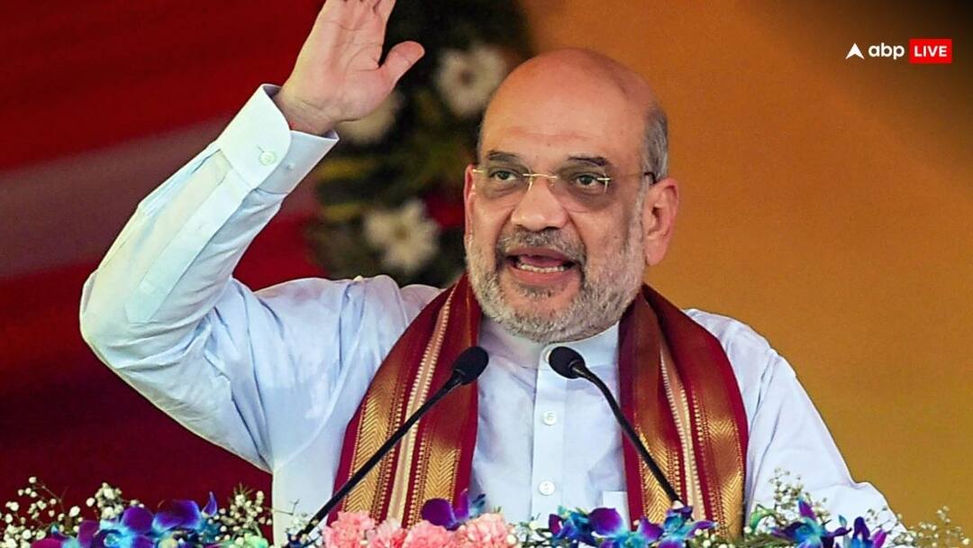 Lok Sabha Elections 2024 BJP Amit Shah addresses Public Meeting in Bhongir Telangana attacked congress rahul gandhi Lok Sabha Elections 2024: 'तीन चरणों में कितनी सीटें जीत गई BJP', अमित शाह ने कर दी भविष्यवाणी, बोले- 2024 का चुनाव राहुल बनाम मोदी