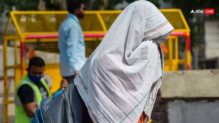 હાલમાં રાજસ્થાનમાં ગરમીના કારણે લોકોનું જીવન મુશ્કેલ બની ગયું છે. હવામાન વિભાગના જણાવ્યા અનુસાર ગુરુવાર અને શુક્રવાર સુધી રાહતની કોઈ આશા નથી. હવામાન વિભાગના જણાવ્યા અનુસાર, 10 મેના રોજ બિકાનેર, જયપુર, ભરતપુર ડિવિઝનમાં હીટવેવ ચાલુ રહેવાની શક્યતા છે.